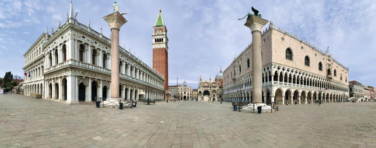 Casanova Apartment Venesia Bagian luar foto